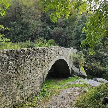 Vakantiehuis Le Allegre Comari Di Nesso, Casa E Benessere