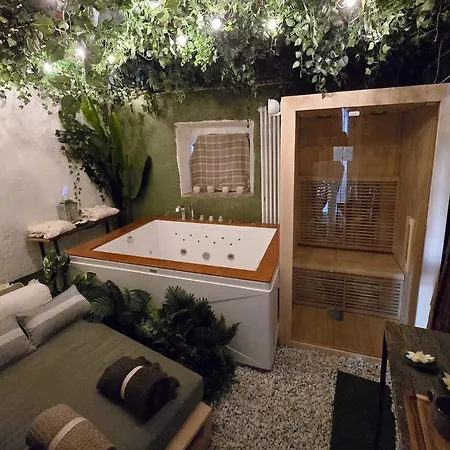 Le Allegre Comari Di Nesso, Casa E Benessere Vakantiehuis Nesso