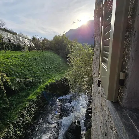 Vakantiehuis Le Allegre Comari Di Nesso, Casa E Benessere