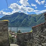 Le Allegre Comari Di Nesso, Casa E Benessere בית נופש