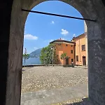 Le Allegre Comari Di Nesso, Casa E Benessere בית נופש *