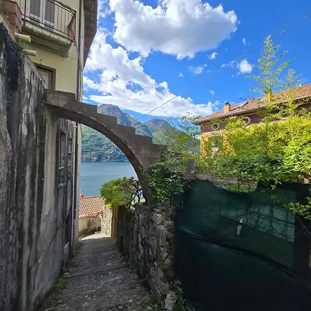Le Allegre Comari Di Nesso, Casa E Benessere Semesterbostad *