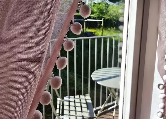 Le Allegre Comari Di Nesso, Casa E Benessere בית נופש נסו