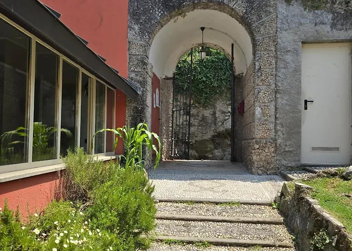 Le Allegre Comari Di Nesso, Casa E Benessere נסו