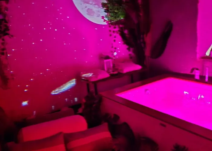 בית נופש Le Allegre Comari Di Nesso, Casa E Benessere נסו