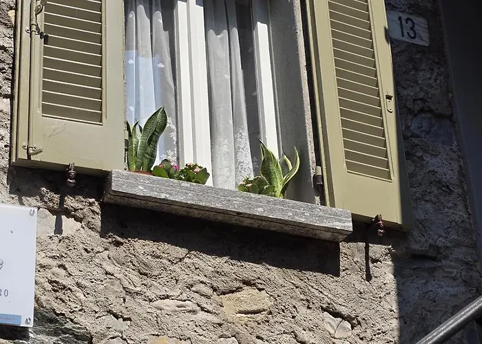 Le Allegre Comari Di Nesso, Casa E Benessere * נסו