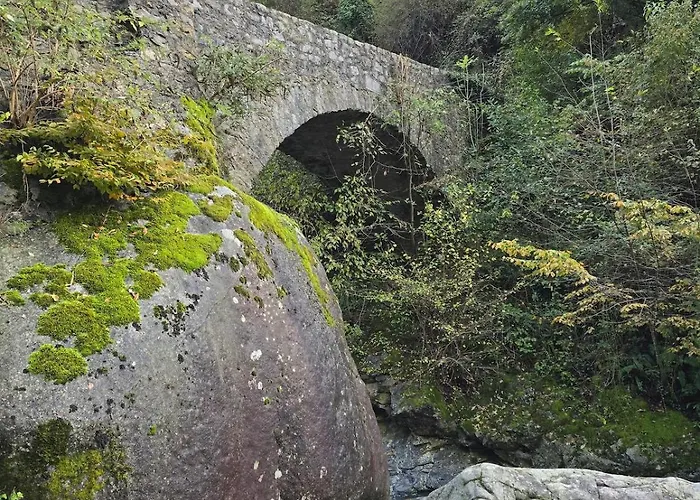 בית נופש Le Allegre Comari Di Nesso, Casa E Benessere *