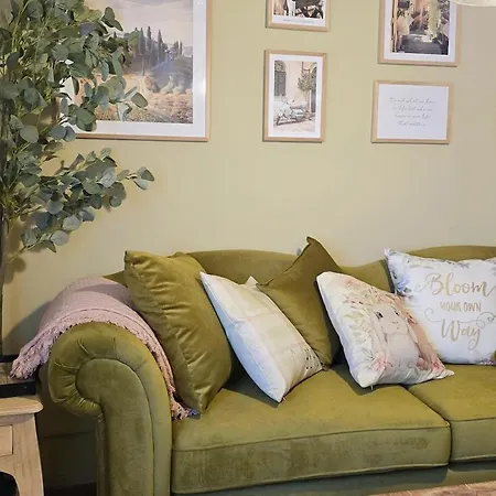 Le Allegre Comari Di Nesso, Casa E Benessere Holiday home *