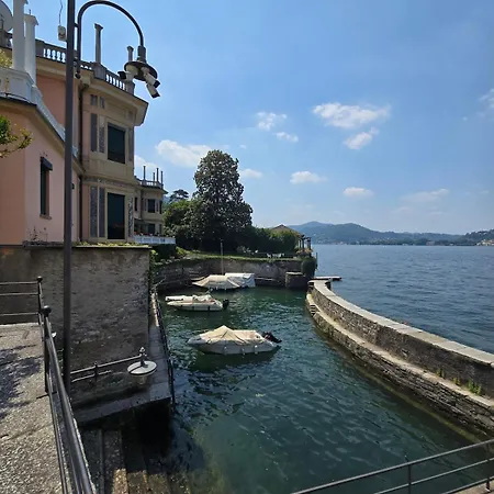Le Allegre Comari Di Nesso, Casa E Benessere نيسّو